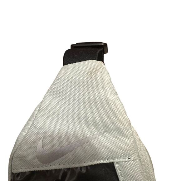 Nike Waistpack Women's OS Light Blue Running Lightweight Activewear NWT Clear - Picture 6 of 7